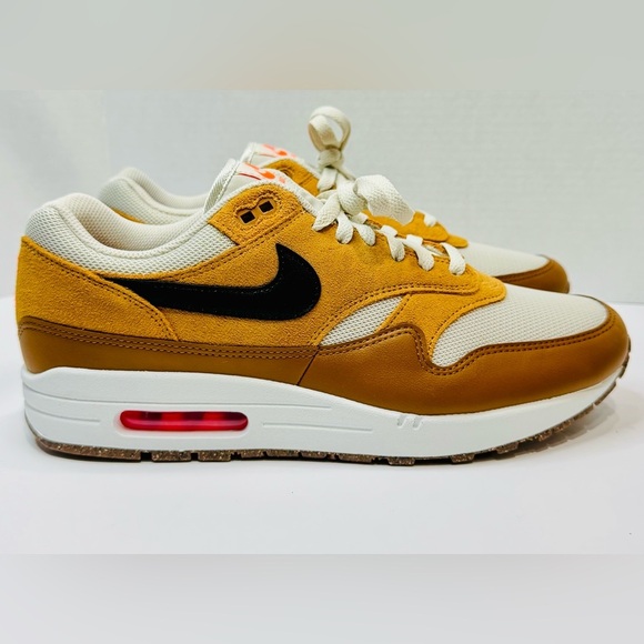 Nike Air Max 1 Essential Sneakers British Tan Light Bone Color Size US-11 NEW! - Picture 4 of 16